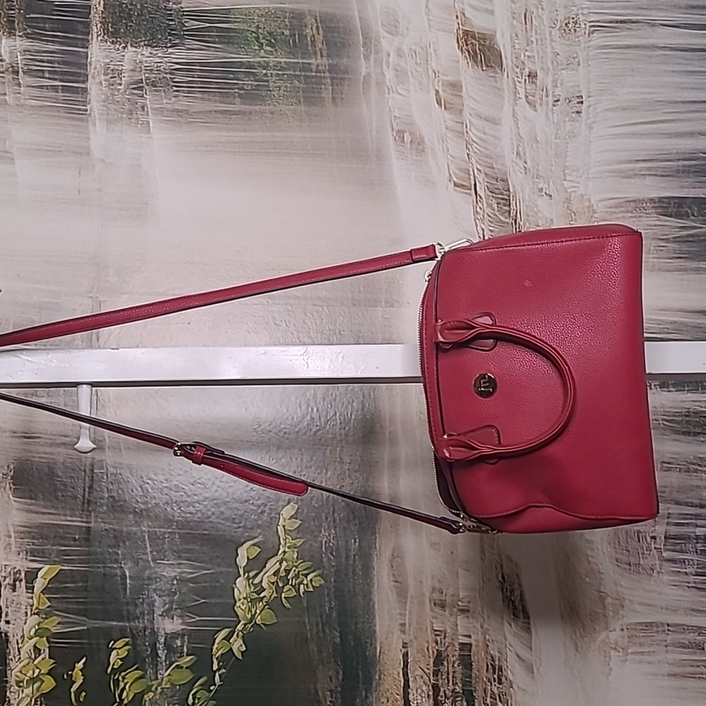 Jessica Moore pebble texture berry sturdy satchel purse handbag